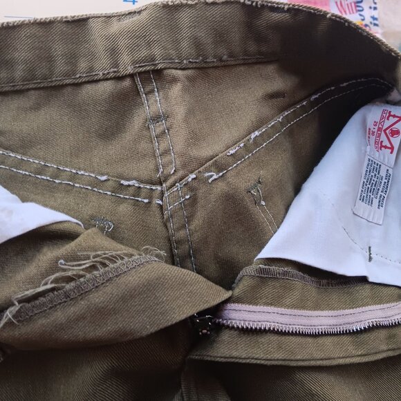 27" Vintage Maverick Olive Green Denim Cutoff Shorts Frayed Hem 1970's Hippy USA - Picture 9 of 9